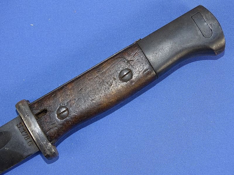 WWII K98 Combat Bayonet by Gebruder Heller with Frog — image 9