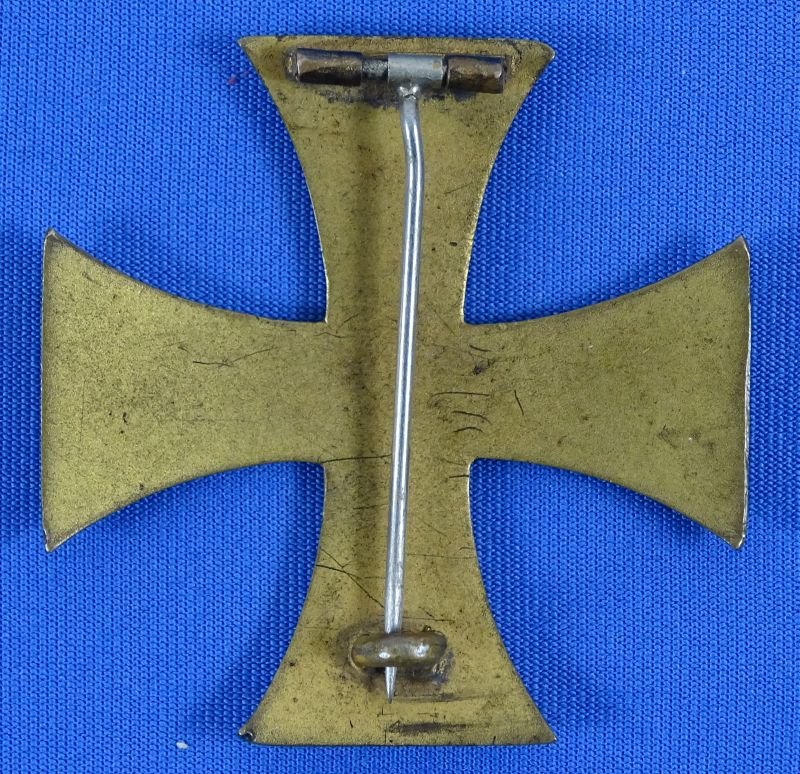 First Class Mecklenburg-Strelitz Military Merit Cross — image 2