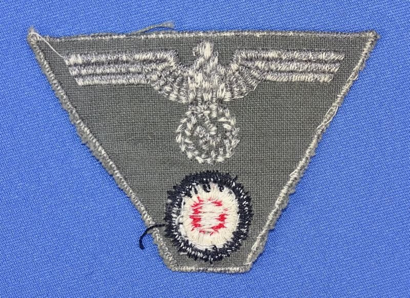 German Army EM/NCO Trapezoid M43 / Overseas Cap Insignia — image 2