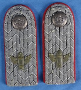 Pair of Imperial German Flak Artillery Leutnant Slip On Shoulder …