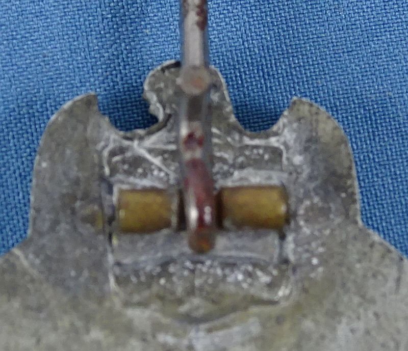 Uncommon German Army / Waffen SS Panzer Assault Badge in Silver by Arno Wallpach — image 3