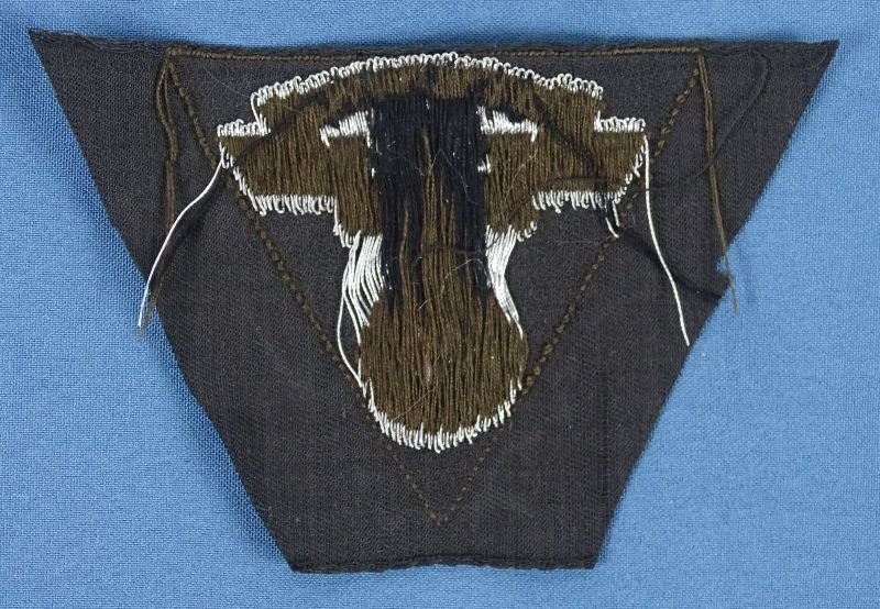 Second Pattern NSKK Cap Insignia — image 2