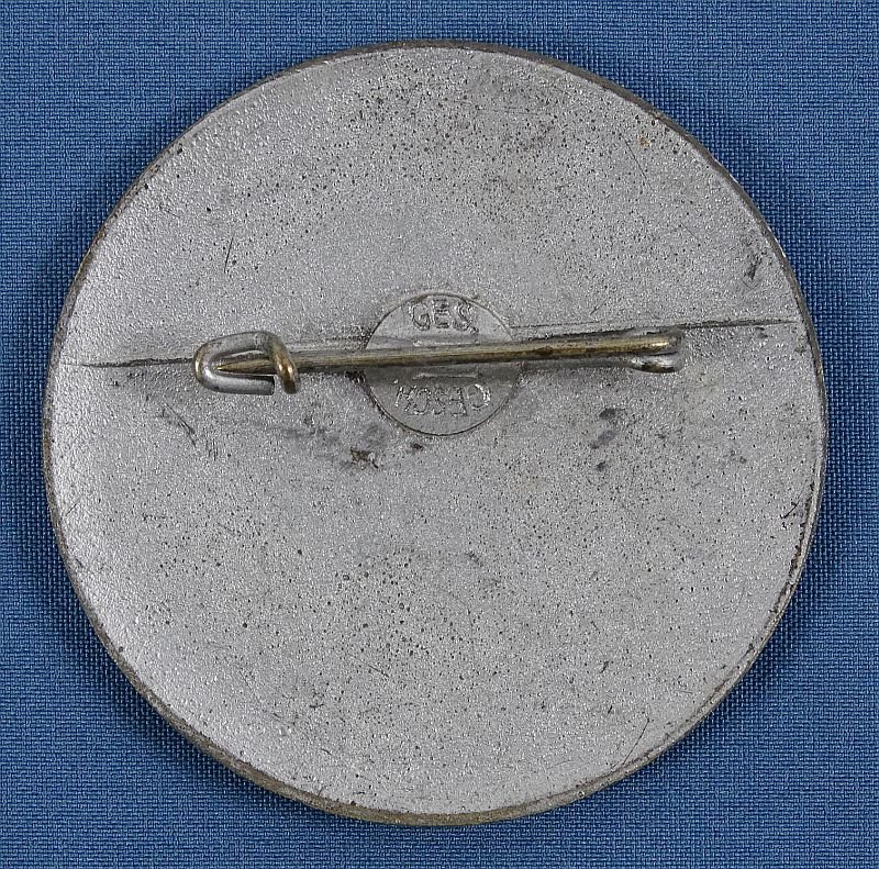 1944 DSVB State Shooting League KK-Gewehr Badge — image 2