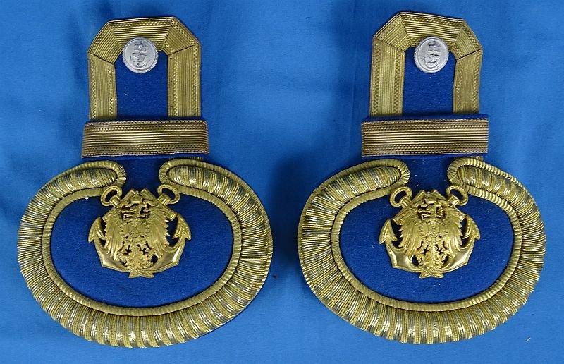 Pair of Imperial German Kriegsmarine Leutnant zur See of Stores Epaulettes — image 2