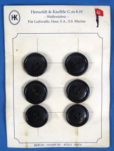Retailer Card of 6 1-1/8″ Black Plastic Buttons for Third …