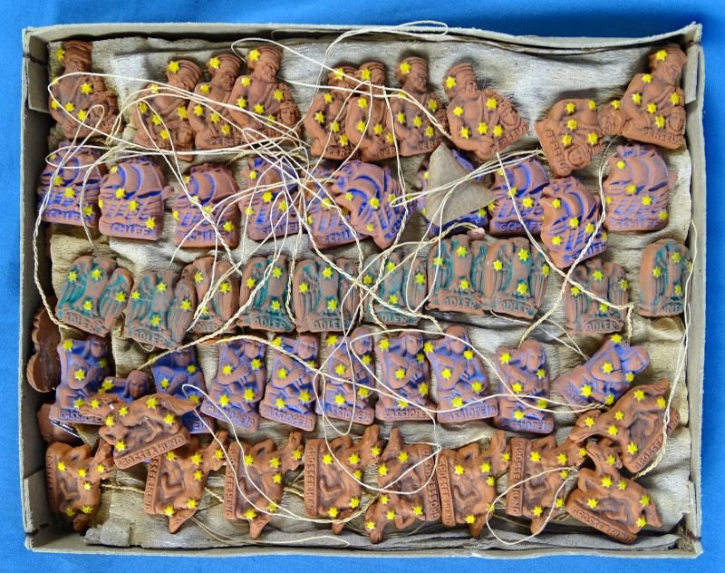 Boxed Group of 1944-1945 Winterhilfswerke Winter Relief Donation Gifts — image 2