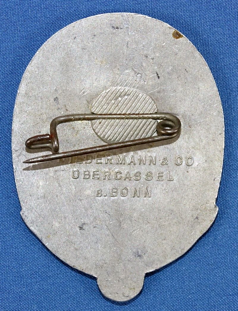 1935 Tag Der Arbeit Tinnie — image 2