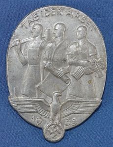 1935 Tag Der Arbeit Tinnie