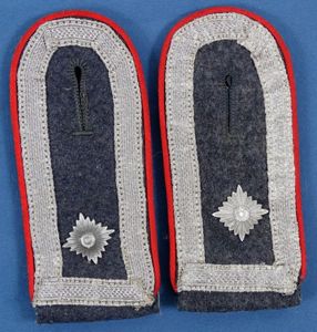 Pair of Luftwaffe Flak Feldwebel Slip On Shoulder Straps
