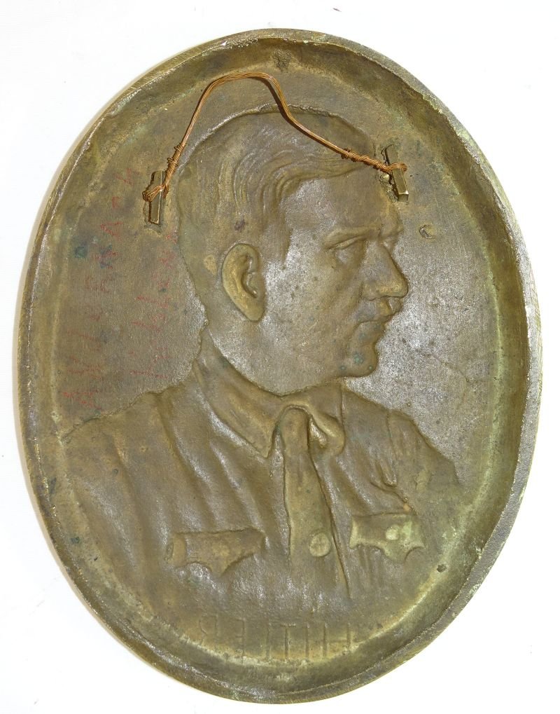Adolf Hitler Oval Bronze Portrait Plaque 7 1/4 by 9 1/4 Inches — image 2