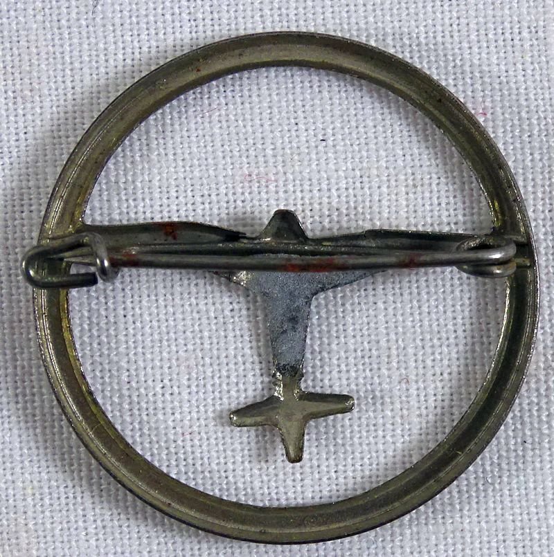Third Reich Air Sports Donation Badge — image 2