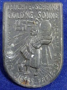 Third Reich Tinnie WHW Leuchte Scheine Gold 'Ne Sonne