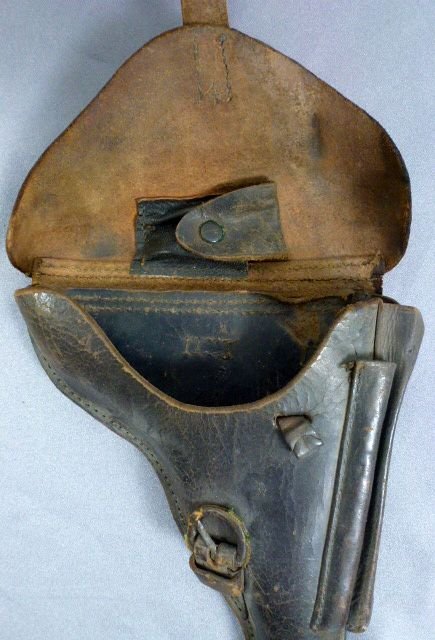 Uncommon 1906 Commercial Luger Leather Holster — image 3