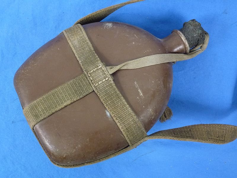 Late War Japanese Army EM/NCO Canteen with Rubber Stopper — image 3