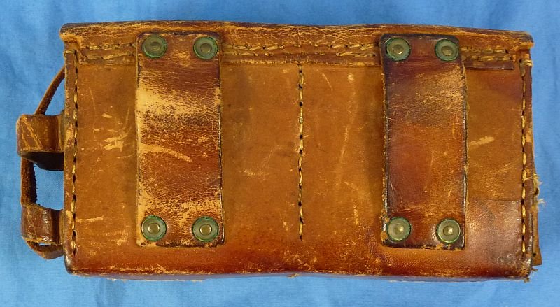 WWII Japanese Army Type 30 Rear Ammunition Pouch — image 2