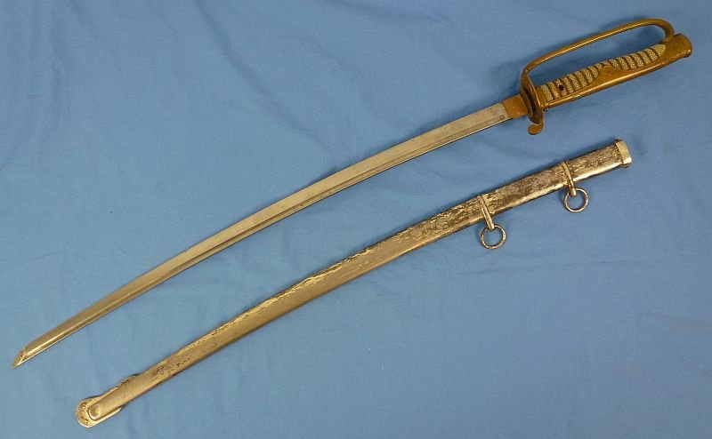 Meiji Period Japanese Kyu Gunto Sword with Family Mons Crest — image 2
