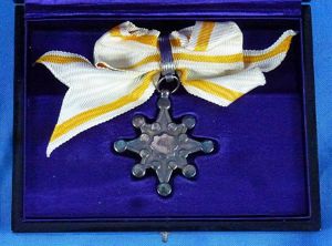Cased Japanese Ladies Order of the Sacred Treasure Eighth Class