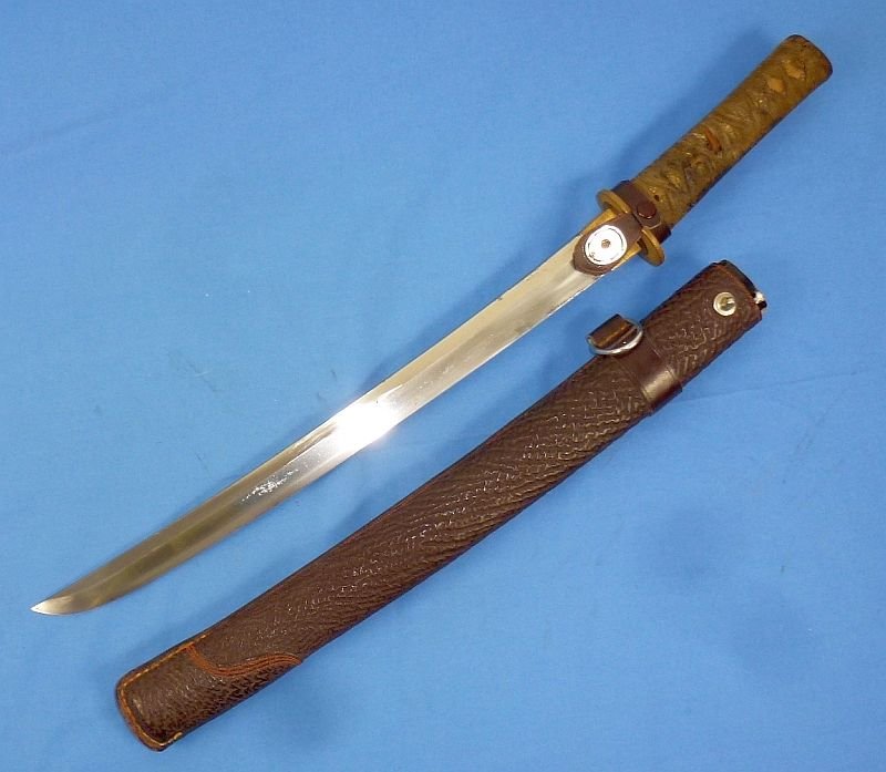 WWII Japanese Wakizashi In Leather Covered Scabbard For Use By Tank or Pilot Officer's — image 2