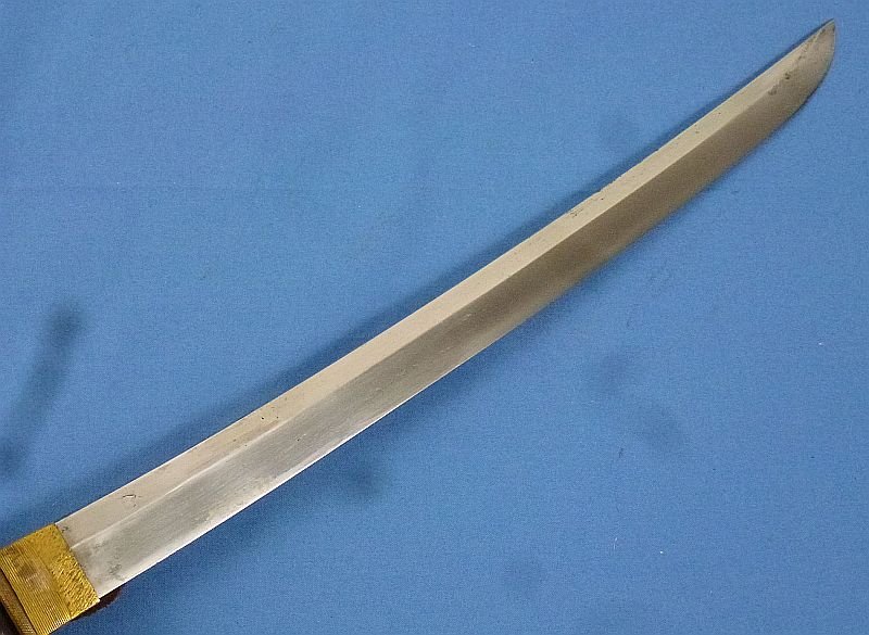 WWII Japanese Wakizashi In Leather Covered Scabbard For Use By Tank or Pilot Officer's — image 4