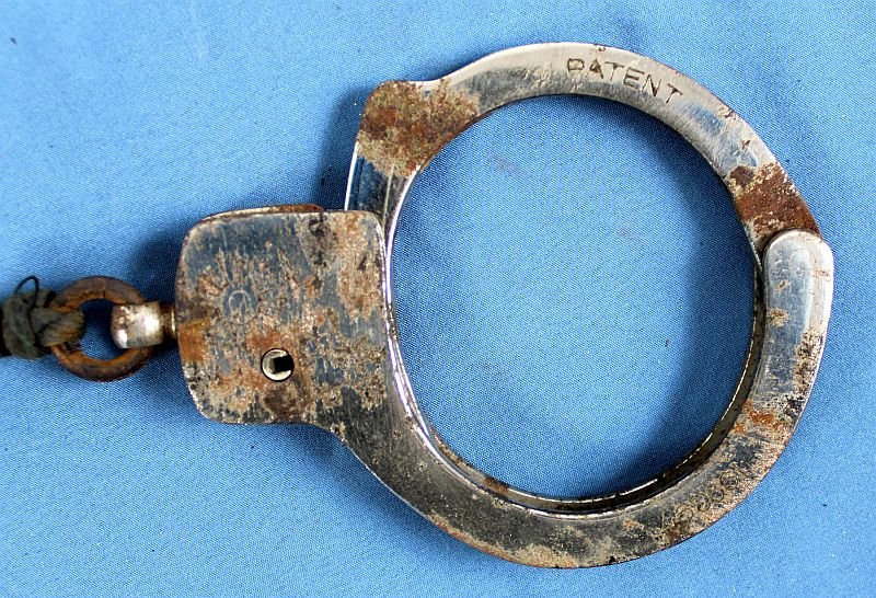 Cased WWII Japanese Police Handcuff — image 2
