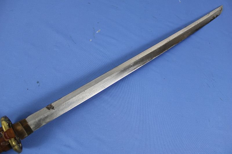 WWII Japanese Army Officer Shin Gunto Sword in Leather Combat Scabbard Cover — image 4