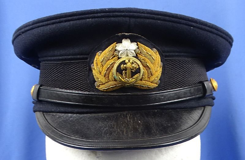 Named WWII Japanese Navy Officer Visor Cap — image 2
