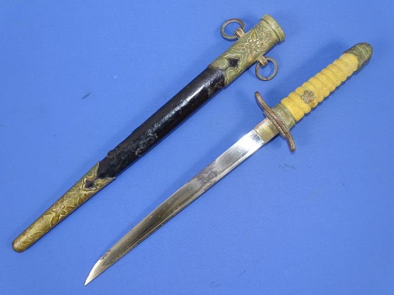 WWII Japanese Model 1883 Naval Officer Dagger — image 2