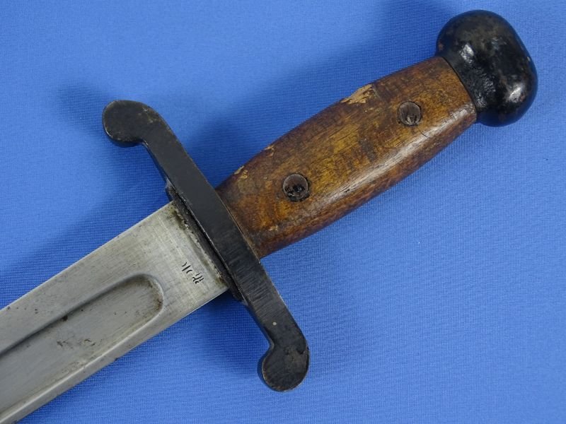 Pre-WWI Japanese Artillery Short Sword with Scabbard — image 8