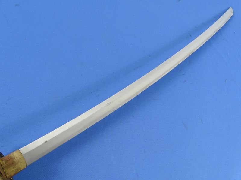 WWII Japanese Shin Gunto Sword Signed 'Fujiwara Kanenaga' 'Made using anti rust steel' — image 5