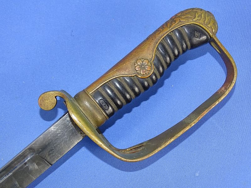 WWII Model Type 19 Japanese Army Cavalry Officer Sword — image 8
