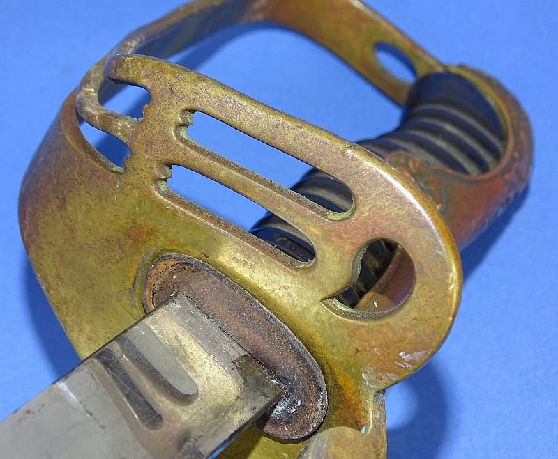 WWII Model Type 19 Japanese Army Cavalry Officer Sword — image 9