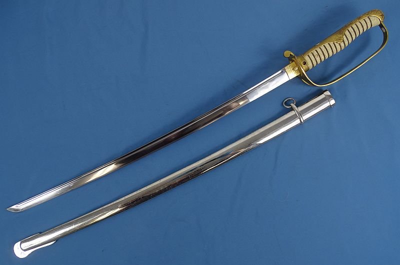 Japanese Army Type 19 Army Cavalry Officer Sword with Silver Mon Family Crest — image 3