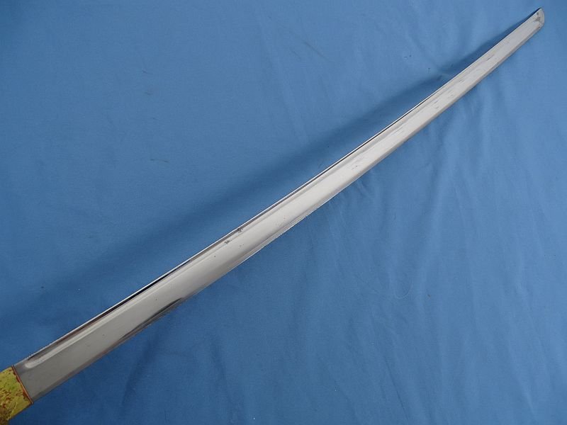 Japanese Army Type 19 Army Cavalry Officer Sword with Silver Mon Family Crest — image 4