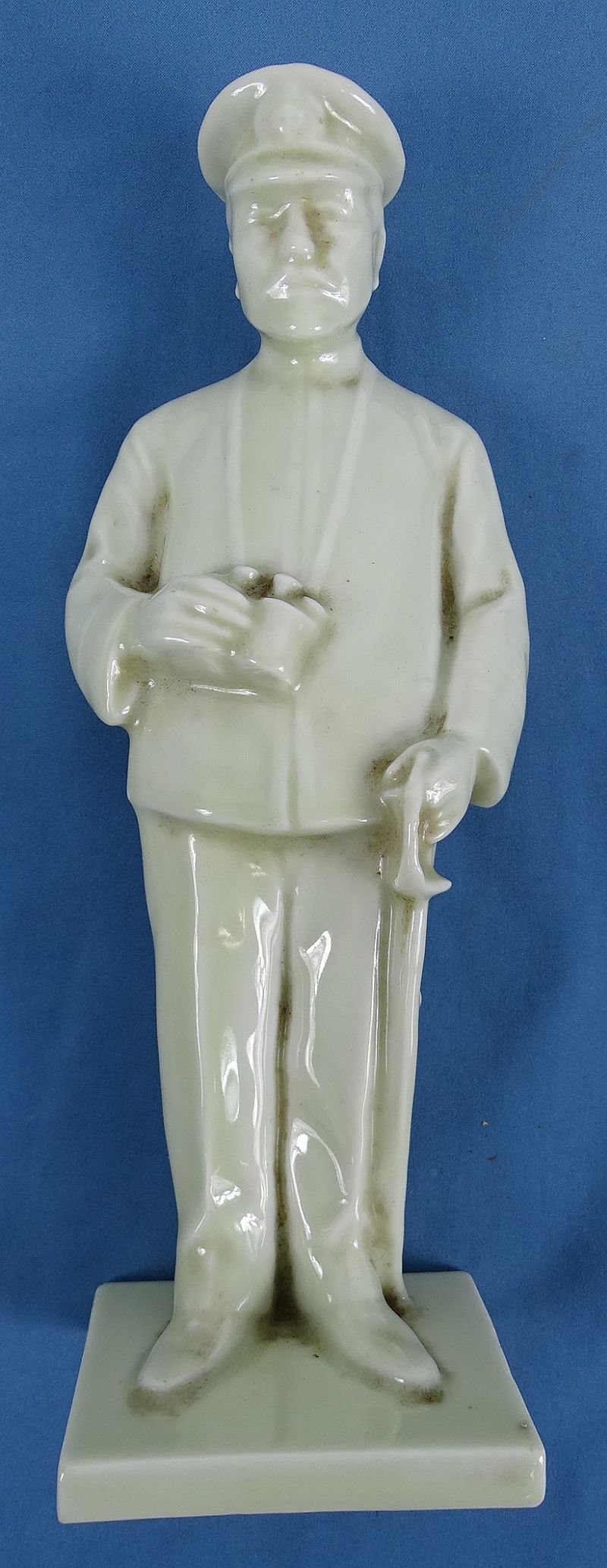 Rare Boxed 1941 Japanese Navy Porcelain Award Statue of Fleet Admiral Tōgō Heihachirō — image 2