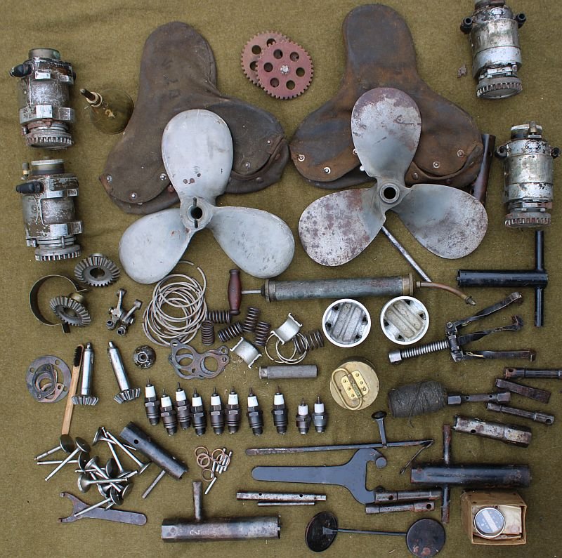 1942 Dated Japanese Military Outboard Motor With Spares — image 2