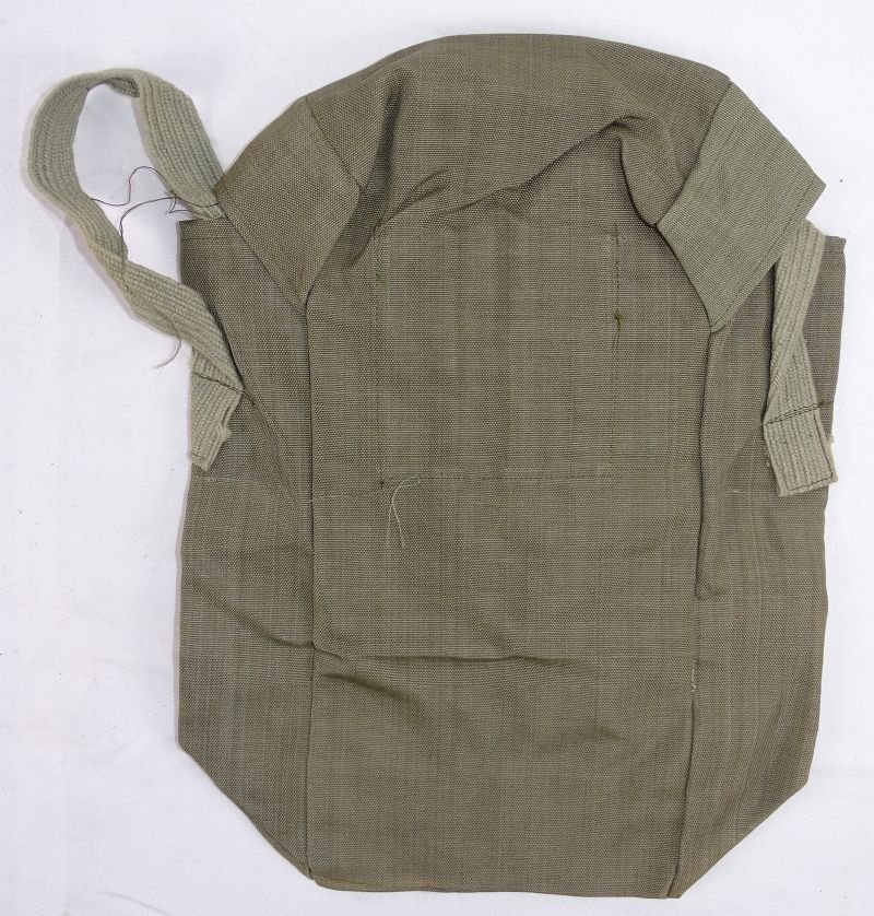 Mint Unissued WWII Japanese Navy Gas Mask Bag — image 2