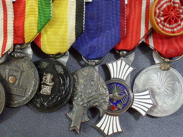10 Place WWII Japanese / Manchuko Medal Bar — image 3