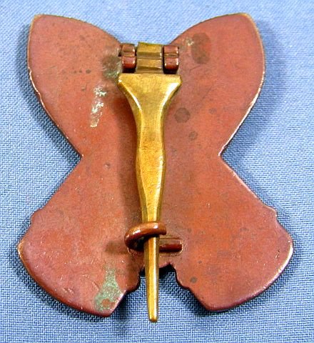 Cased Japanese Navy 2nd Class Gunnery Badge — image 2