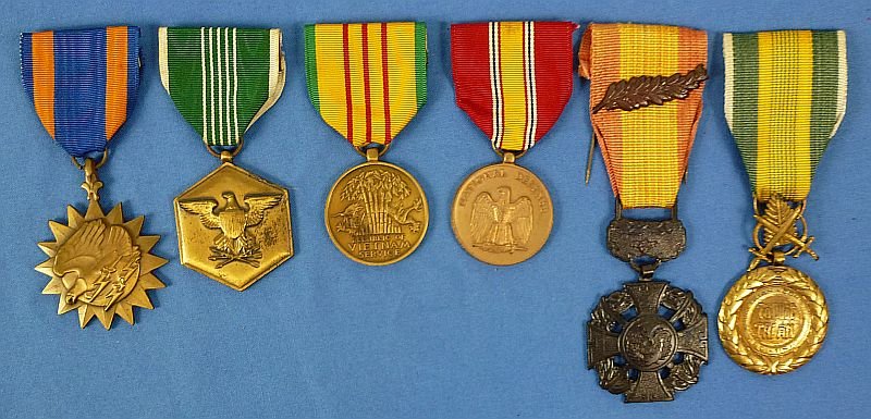 Named Vietnam War Helicopter Pilot Posthumous Medals and Documents Group — image 5