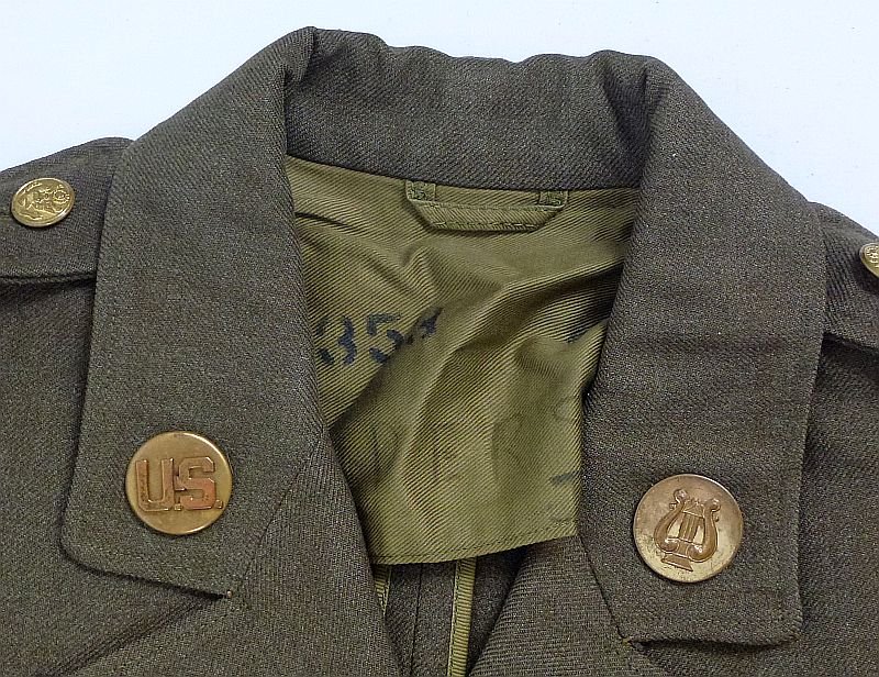 Named WWII U.S. Army First Armored Division Staff Sergeant Band Musician's Tunic — image 2