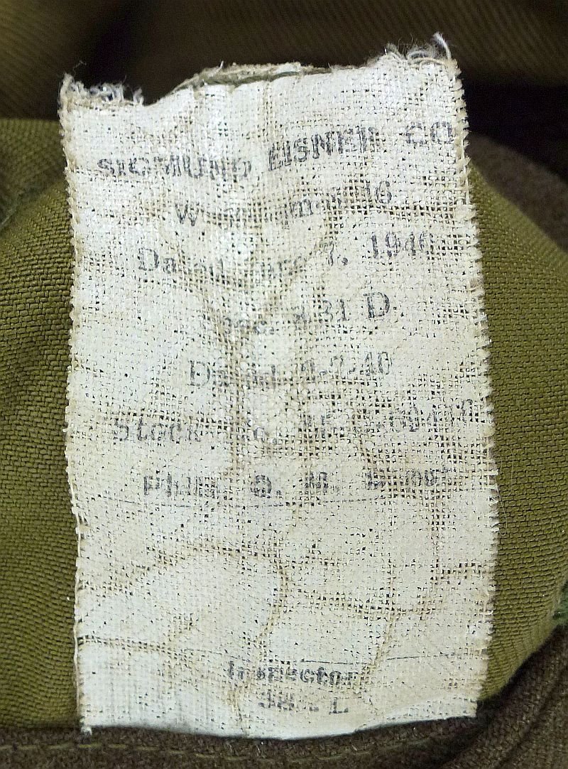 Named WWII U.S. Army First Armored Division Staff Sergeant Band Musician's Tunic — image 4