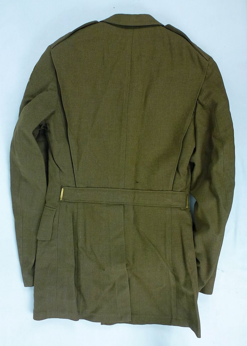 Named WWII U.S. Army First Armored Division Staff Sergeant Band Musician's Tunic — image 7