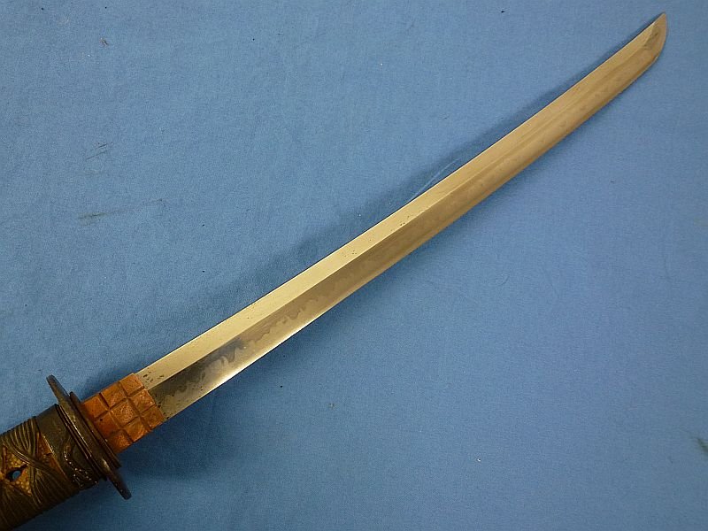 WWII Japanese Pilot or Tanker Wakizashi Short Sword in Leather Combat Cover — image 4