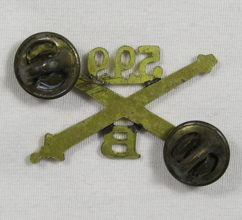 US WWII Battery B 599th Field Artillery Officer Collar Insignia — image 2