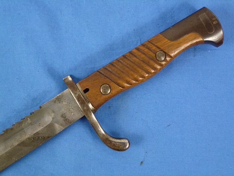 1912 Dated Imperial German Model 1894 / 1898 Sawback Blade Bayonet by C.G. Haenel with Frog and Knot — image 9