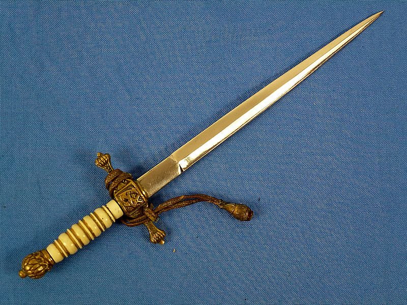 Miniature Weimar Era Reichsmarine Navy Officer Dagger with Portepee — image 4
