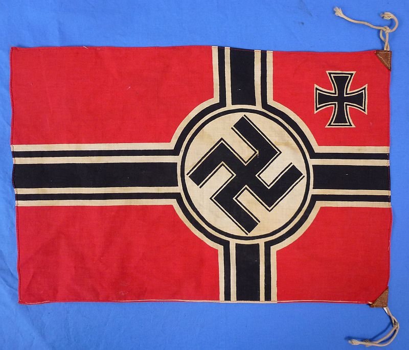 Small Japanese Made Third Reich Kriegsflagge 14 Inches by 20 Inches — image 2