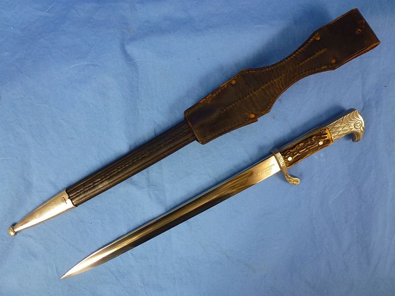 Third Reich Police Dress Bayonet by P.D. Luneschloss with Matching Numbers and Frog — image 3