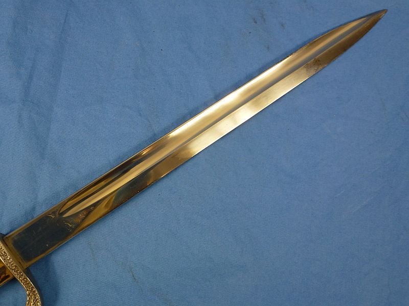 Third Reich Police Dress Bayonet by P.D. Luneschloss with Matching Numbers and Frog — image 4