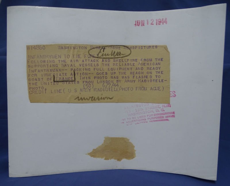 WWII Washington Bureau Photo Infantry Men on Coast of France 9 x 7-1/4″ — image 2